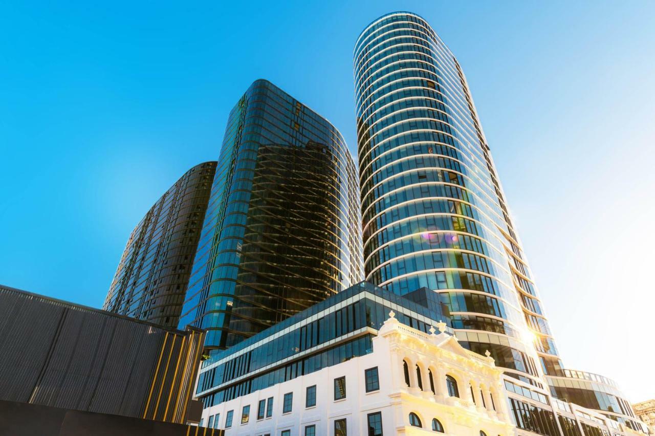 Fv By Peppers Aparthotel Бризбейн Екстериор снимка The complex at sunset