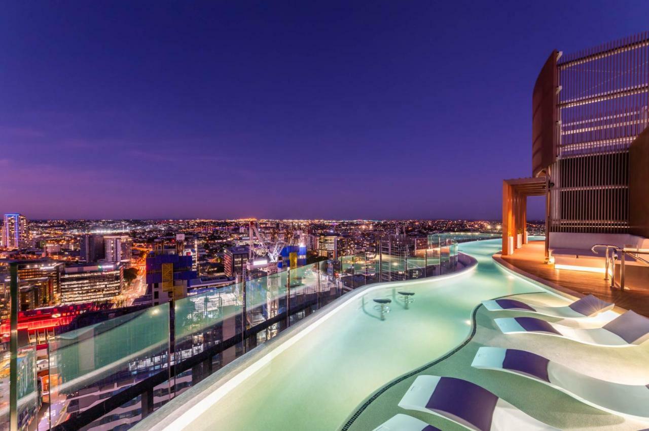 Fv By Peppers Aparthotel Бризбейн Екстериор снимка Skyline rooftop pool